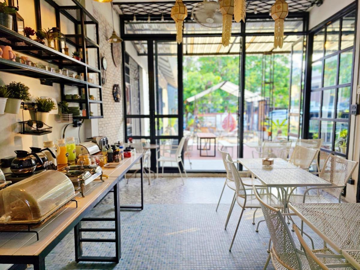 Sherloft Home & Hostel Chiang Mai Eksteriør bilde
