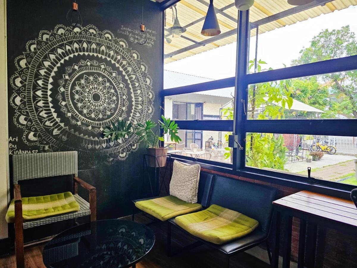 Sherloft Home & Hostel Chiang Mai Eksteriør bilde