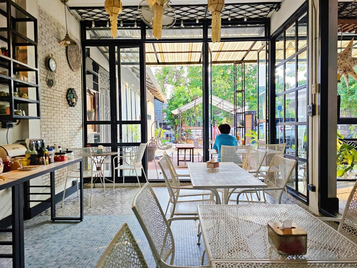 Sherloft Home & Hostel Chiang Mai Eksteriør bilde