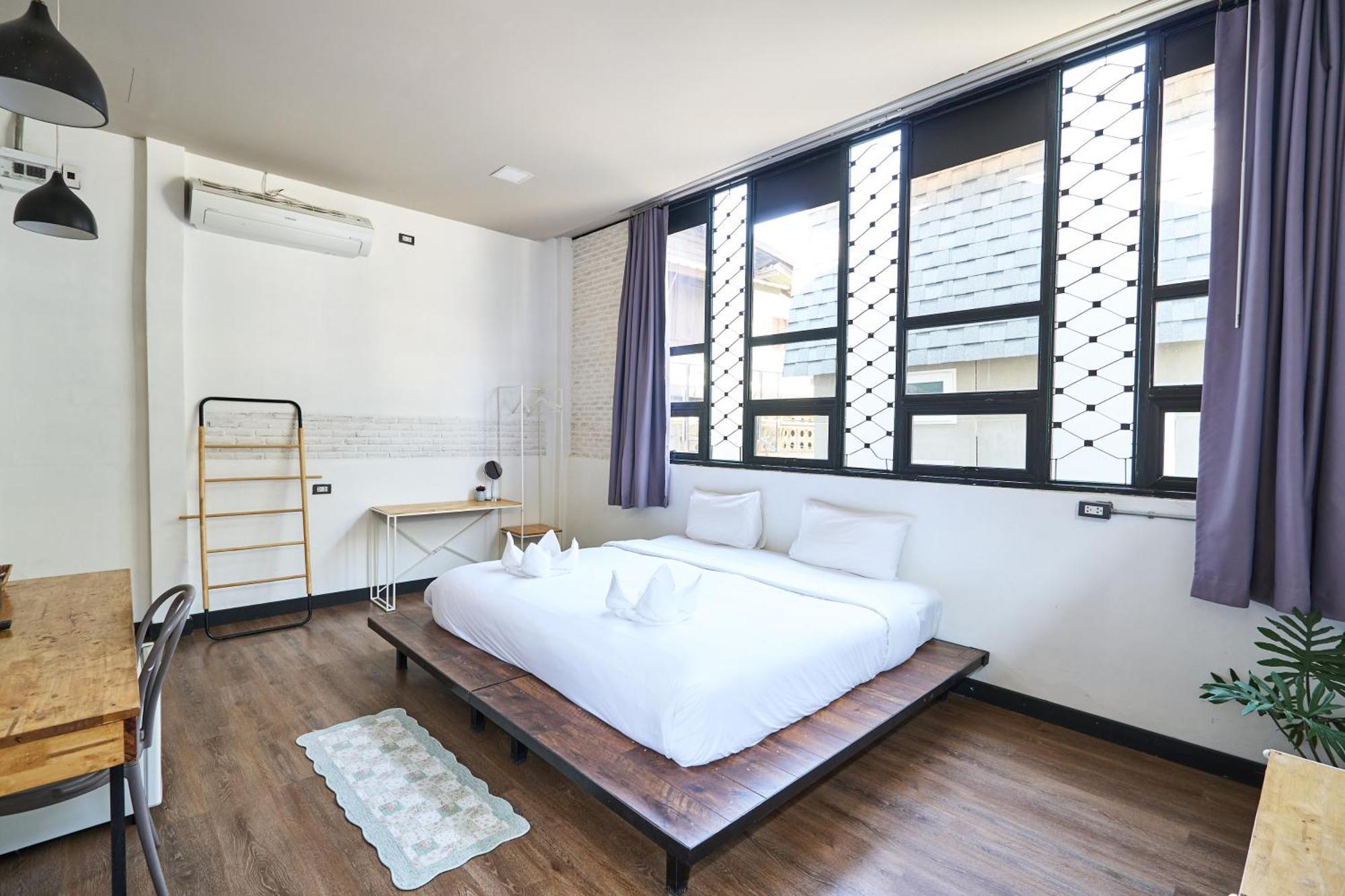 Sherloft Home & Hostel Chiang Mai Rom bilde