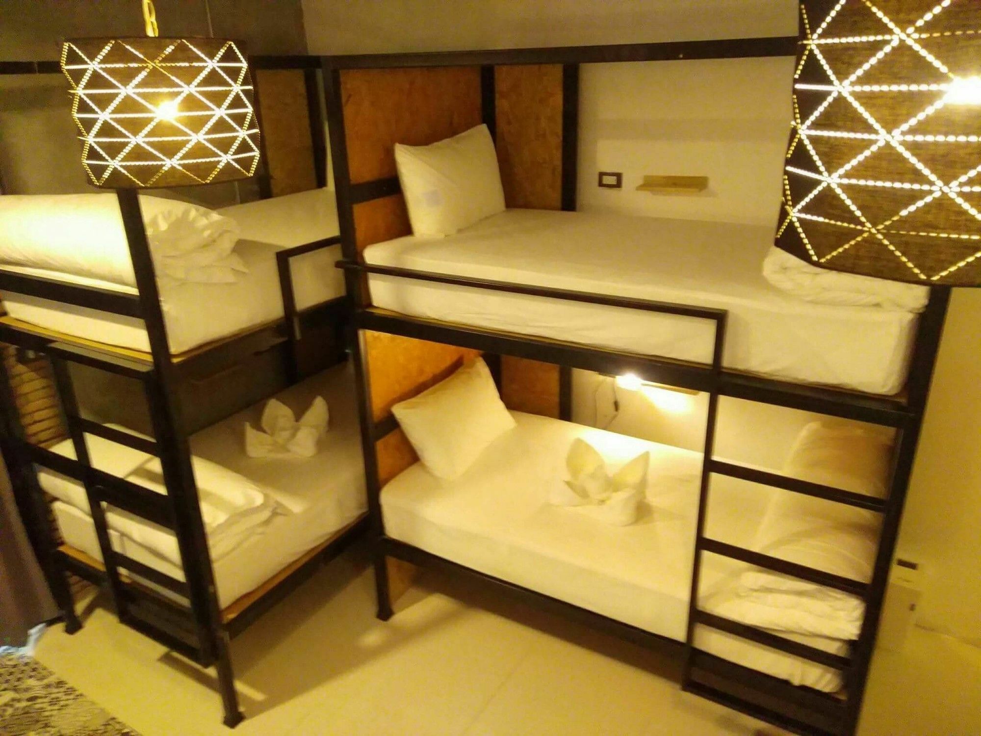 Sherloft Home & Hostel Chiang Mai Eksteriør bilde