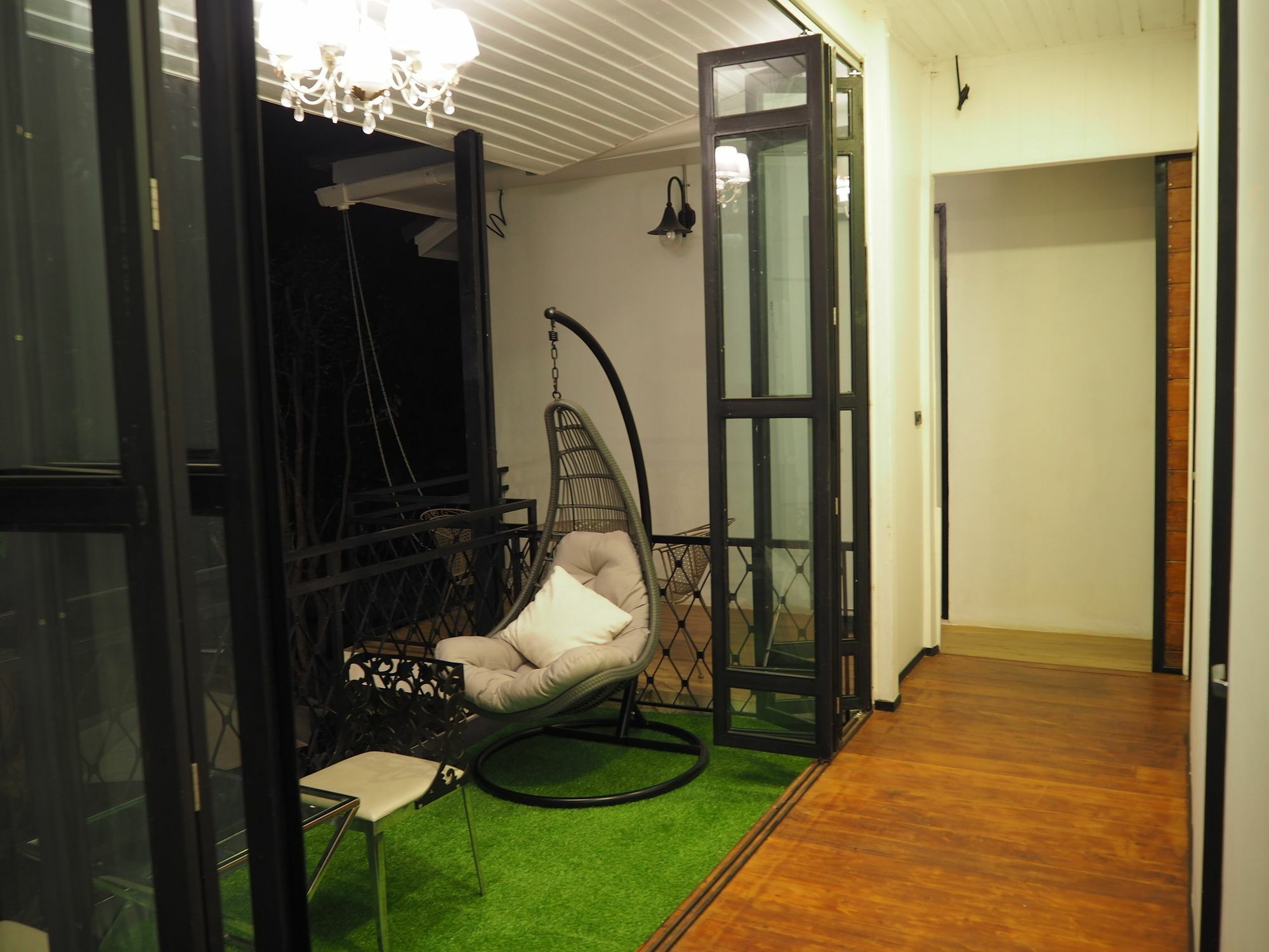 Sherloft Home & Hostel Chiang Mai Eksteriør bilde