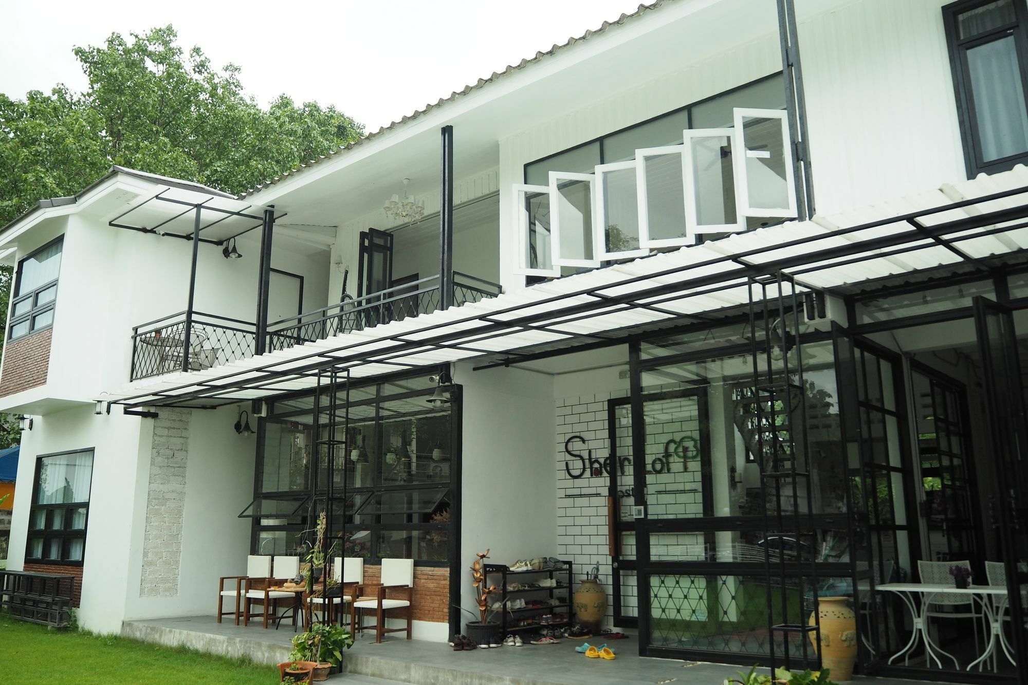 Sherloft Home & Hostel Chiang Mai Eksteriør bilde